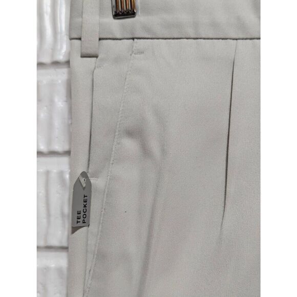 Dockers Men's Gray Solid Relaxed Fit Stone Golf Pants Size 42 x 30 NWT - Picture 4 of 8